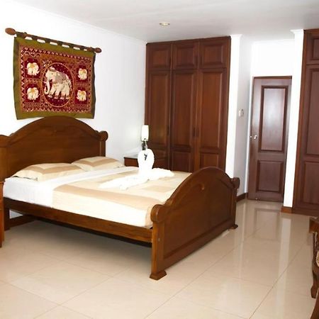 Hotel Villa Viana Marawila Esterno foto