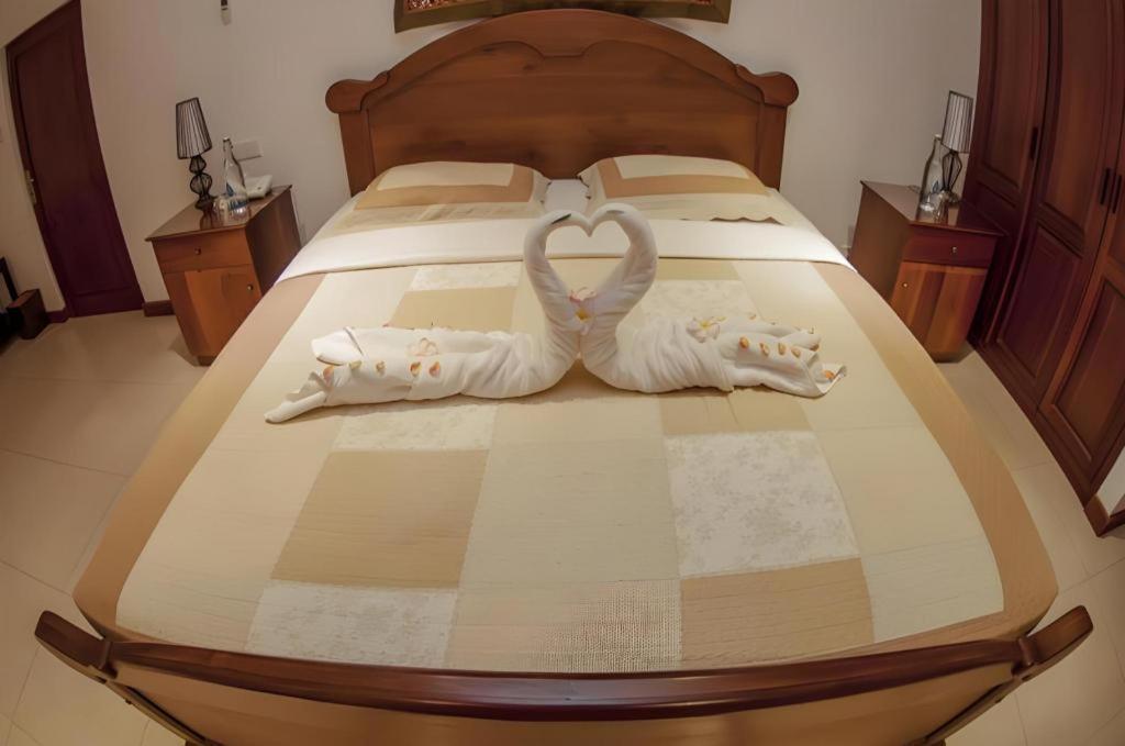 Hotel Villa Viana Marawila Esterno foto
